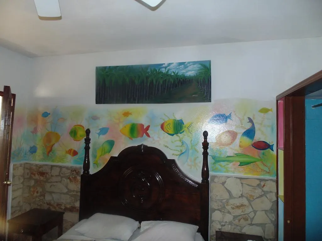 קאפ-האיטיין Metro Residences 3*,