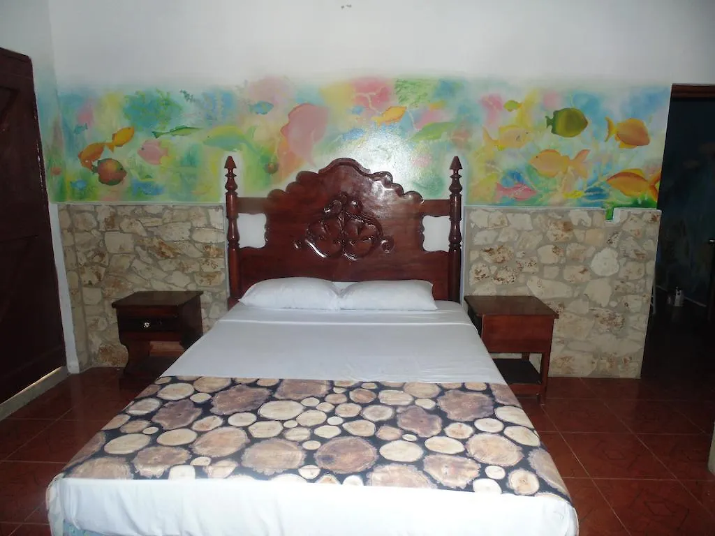 קאפ-האיטיין Metro Residences 3*,